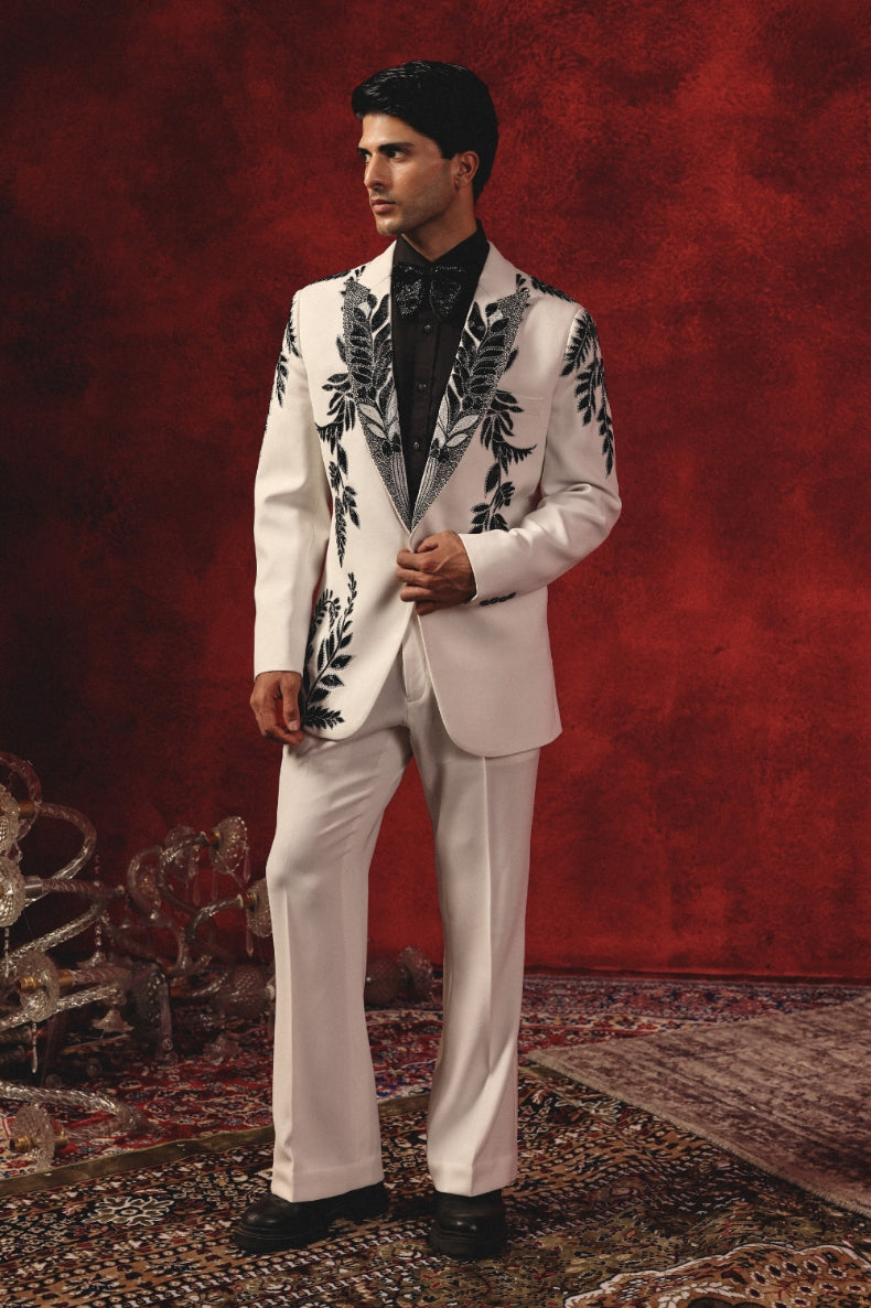 Nazm-e-Noor – White Tuxedo with Black Thread & Katdana Embroidery