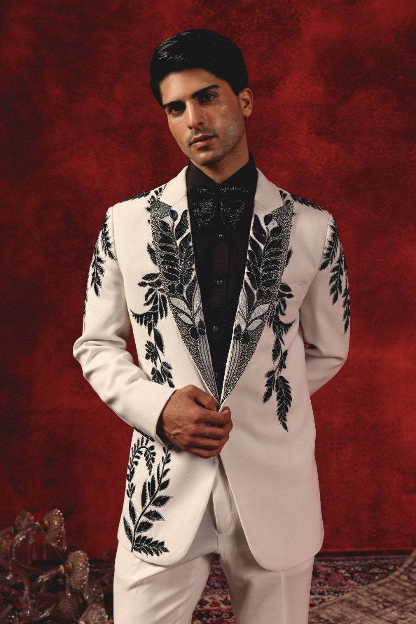 Nazm-e-Noor – White Tuxedo with Black Thread & Katdana Embroidery