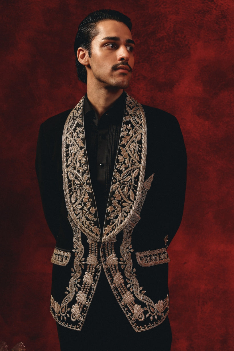 Shahenshah Noir – Black & Gold Hand-Embroidered Tuxedo