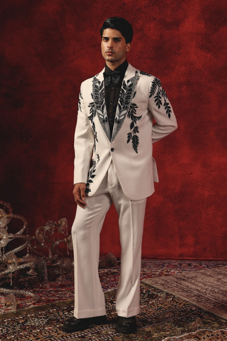 Nazm-e-Noor – White Tuxedo with Black Thread & Katdana Embroidery