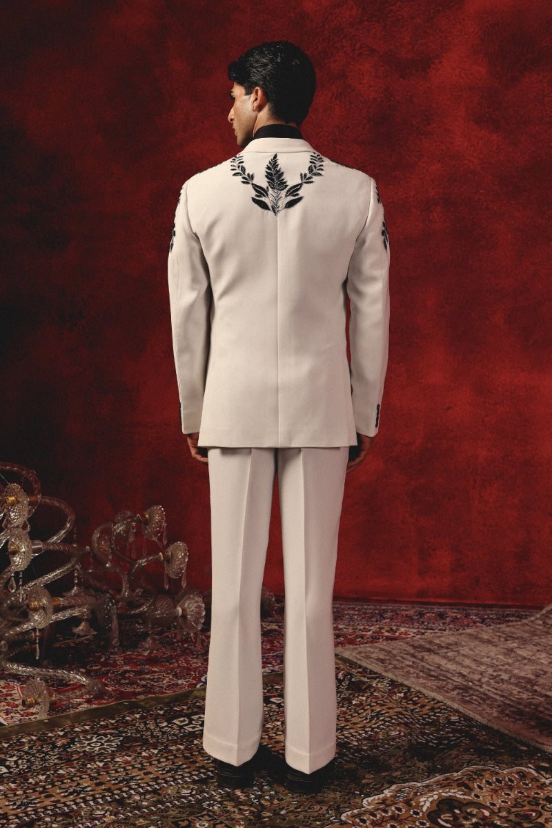 Nazm-e-Noor – White Tuxedo with Black Thread & Katdana Embroidery